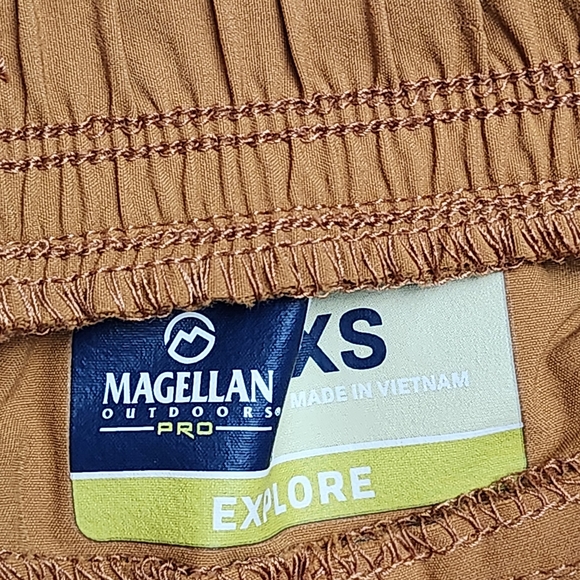 Magellan Outdoors Tan Cargo Pants - Picture 5 of 5